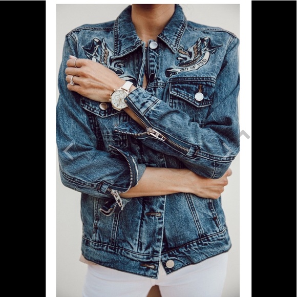 Blank NYC Jackets & Blazers - ❤️LAST 1 NWT embroidered Out of Sight Denim jacket